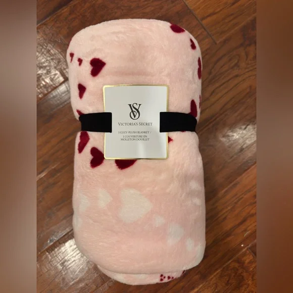 Victoria's Secret Valentine’s Soft Blanket - Picture 2 of 3